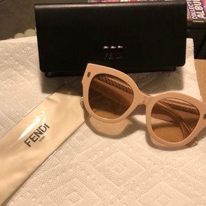 NEW Womans FENDI ROMA Glasses SunGlasses